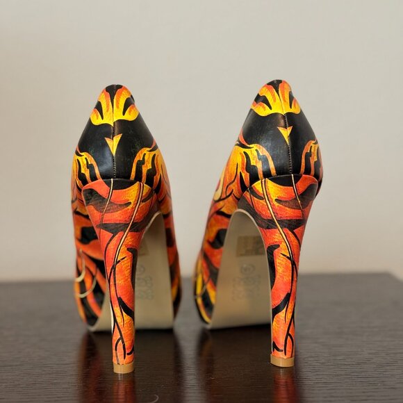 ! NWT - In Box - Iron Fist Tiger's Eye Closed Toed Platform Heels ! - Picture 4 of 6